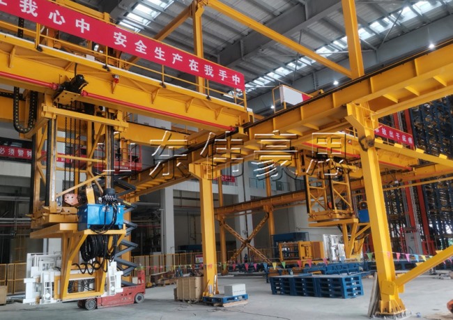 化工粉料噸袋自動裝車機，噸包全自動裝車設備現(xiàn)場