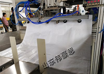 袋料給袋式包裝機為什么能成為企業(yè)包裝的主要設(shè)備？