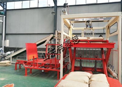 山東偉豪思水溶肥自動(dòng)高位碼垛機(jī)具備的功能特點(diǎn)