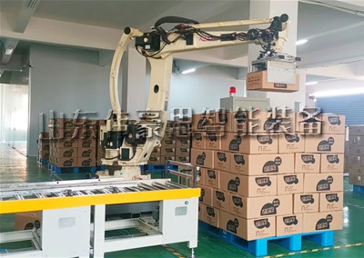 箱裝物料機器人碼垛機，碼垛機械手碼垛紙箱過程
