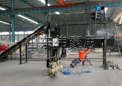 為什么水泥行業(yè)要使用水泥拆包機(jī)裝罐車呢？