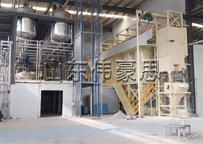 鈣粉自動(dòng)噸包破袋機(jī)，密閉無(wú)塵噸袋拆包機(jī)現(xiàn)場(chǎng)