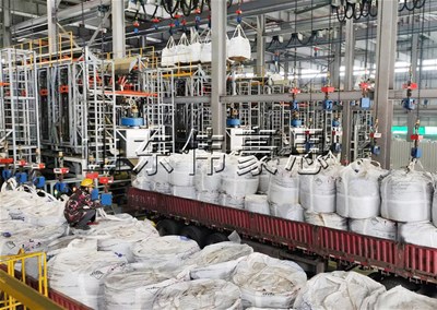 粉料全自動(dòng)噸袋拆袋機(jī)有哪些特點(diǎn)？
