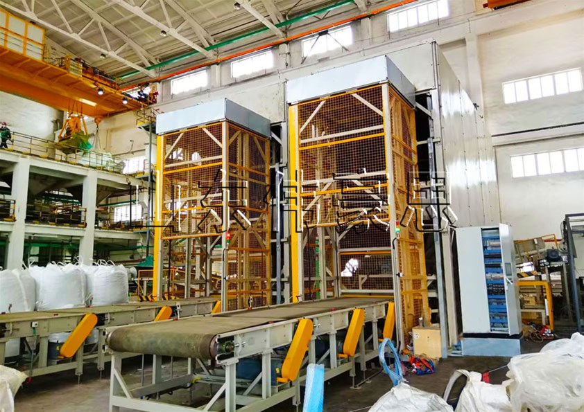 氫氧化鎳噸包全自動(dòng)破包機(jī)，連續(xù)式噸袋拆包機(jī)現(xiàn)場(chǎng)
