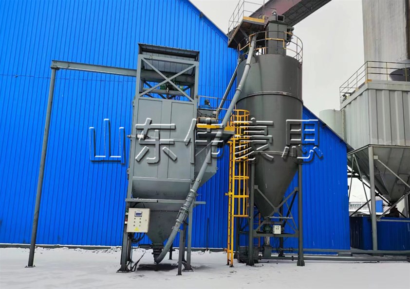 粉煤灰自動噸袋拆包機+管鏈輸送機 解決環(huán)保難題